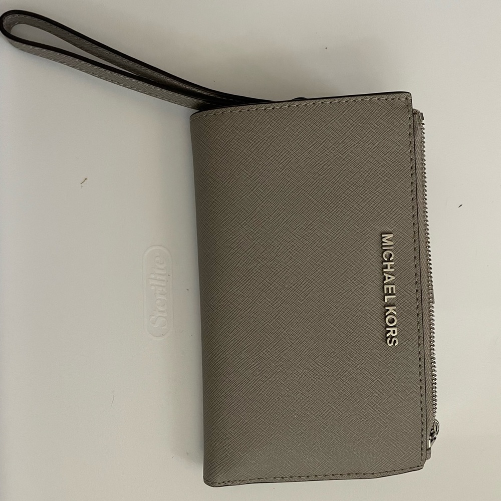 michael kors wallet